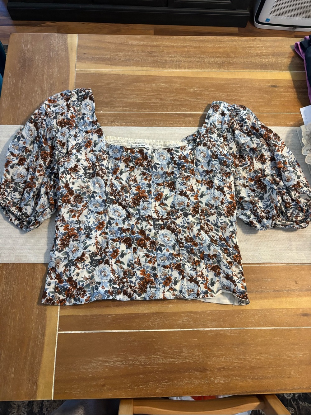 Abercrombie Floral Puff-Sleeve Square Neck Top